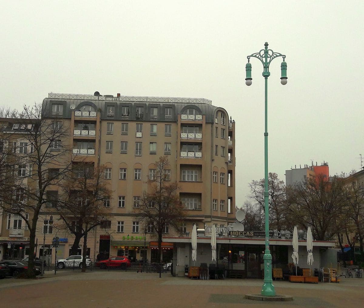 Winterfeldtplatz in Schöneberg, home of the Fietsenbörse bike market